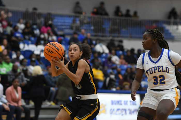 starkville-tupelo-girls-basketball00008